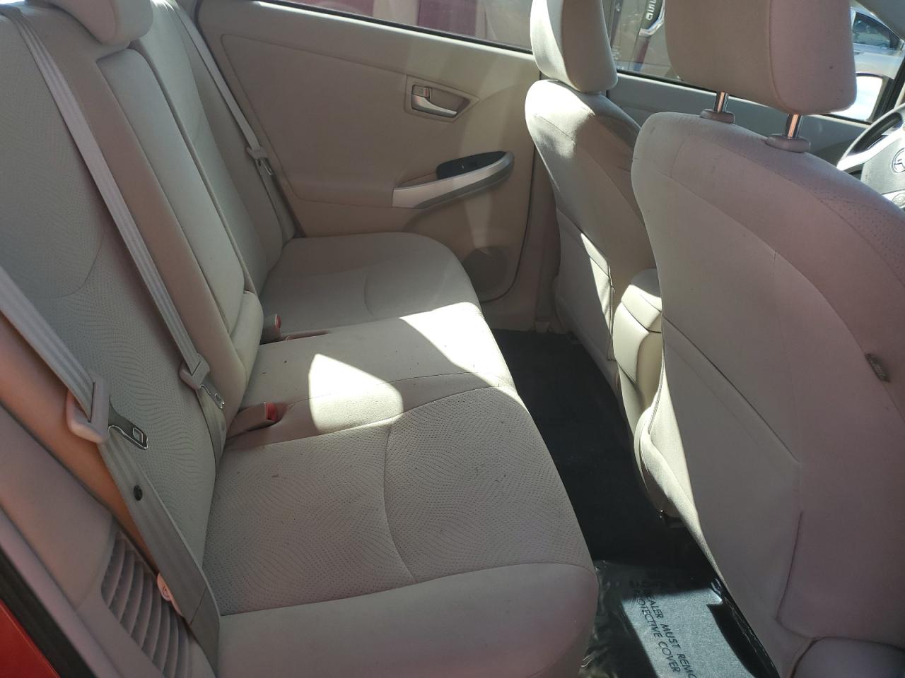 2013 Toyota Prius - Image 10
