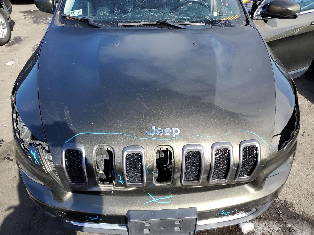 2015 Jeep Grand Cherokee - Image 12