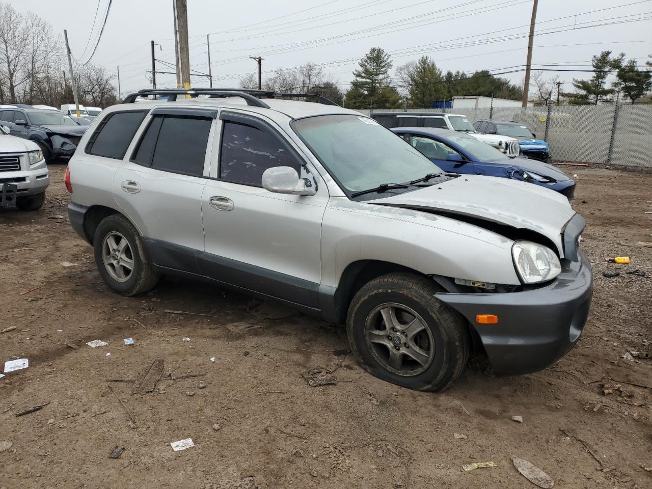 2004 Hyundai Santa Fe - Image 4