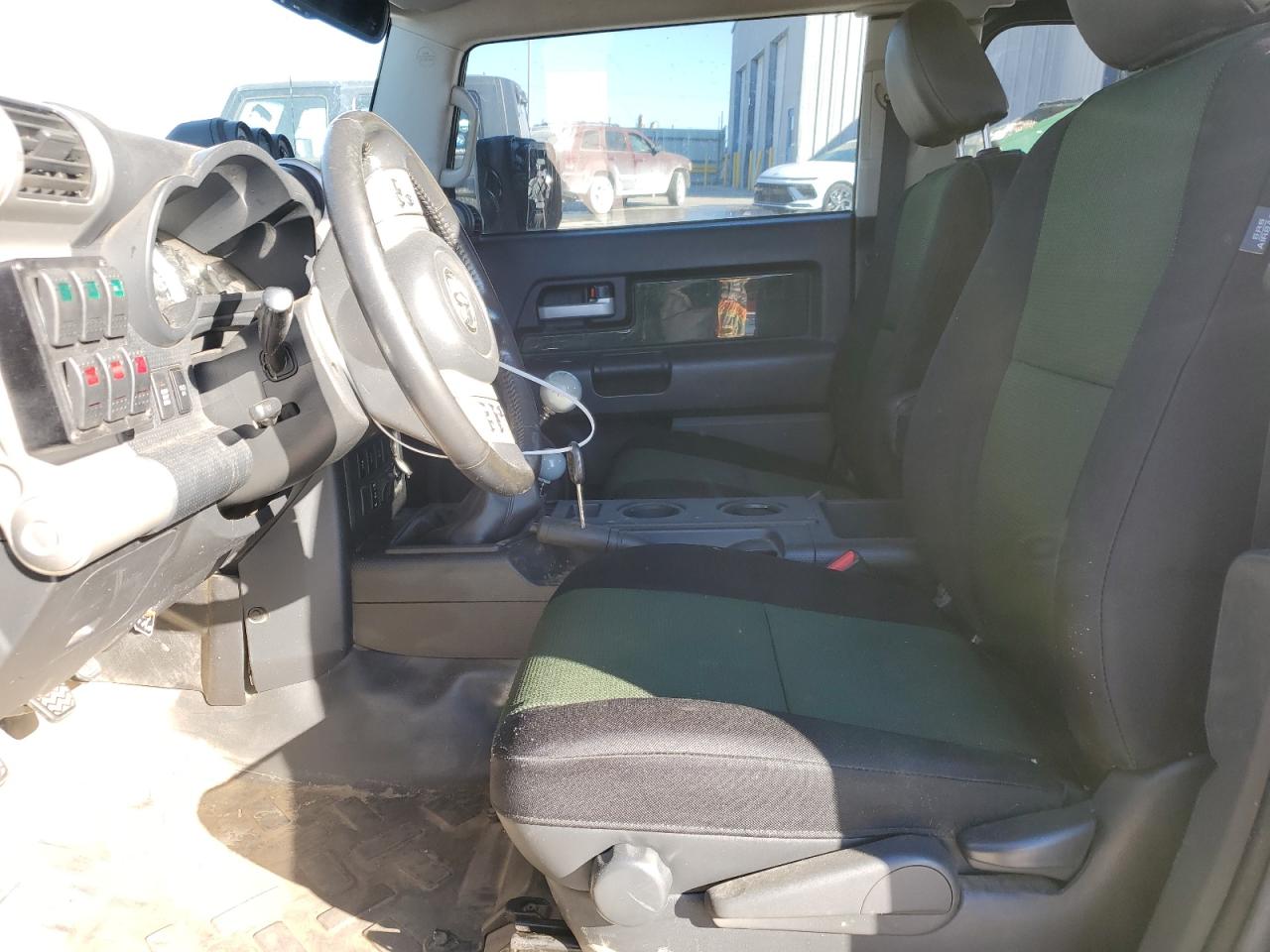 2011 Toyota FJ Cruiser - Image 7
