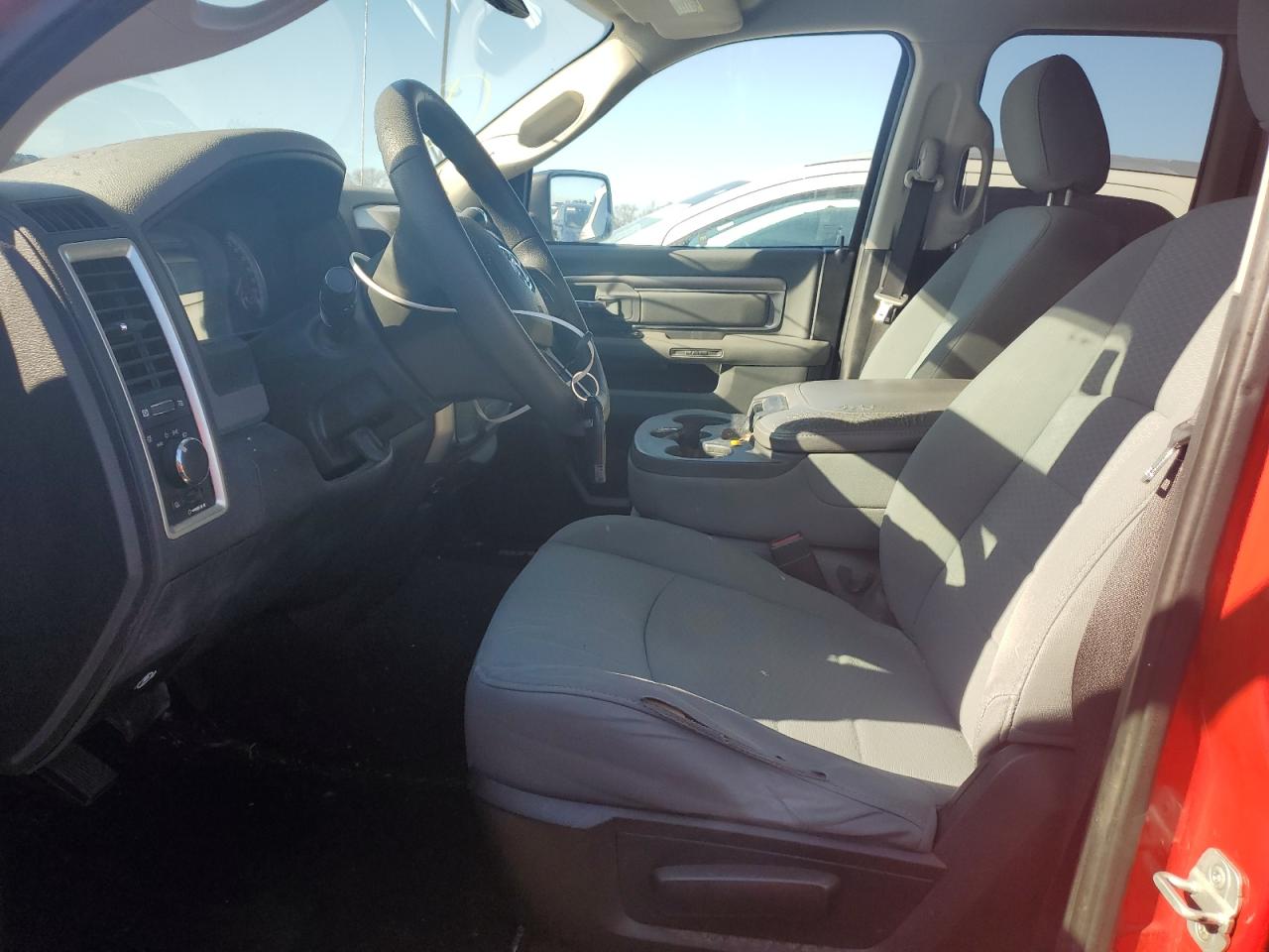 2013 RAM 1500 - Image 7