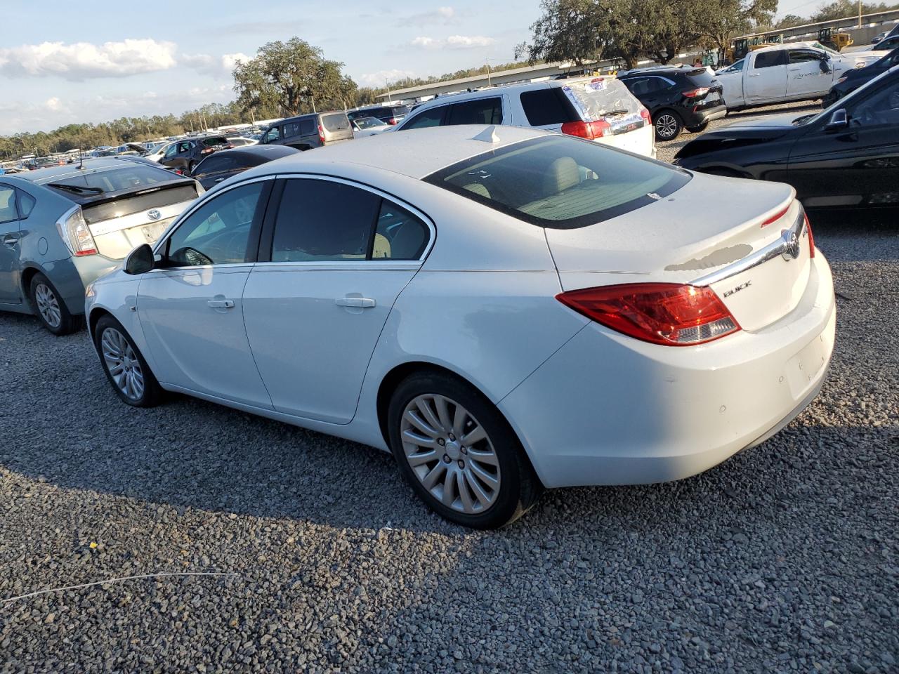 2011 Buick Regal - Image 2