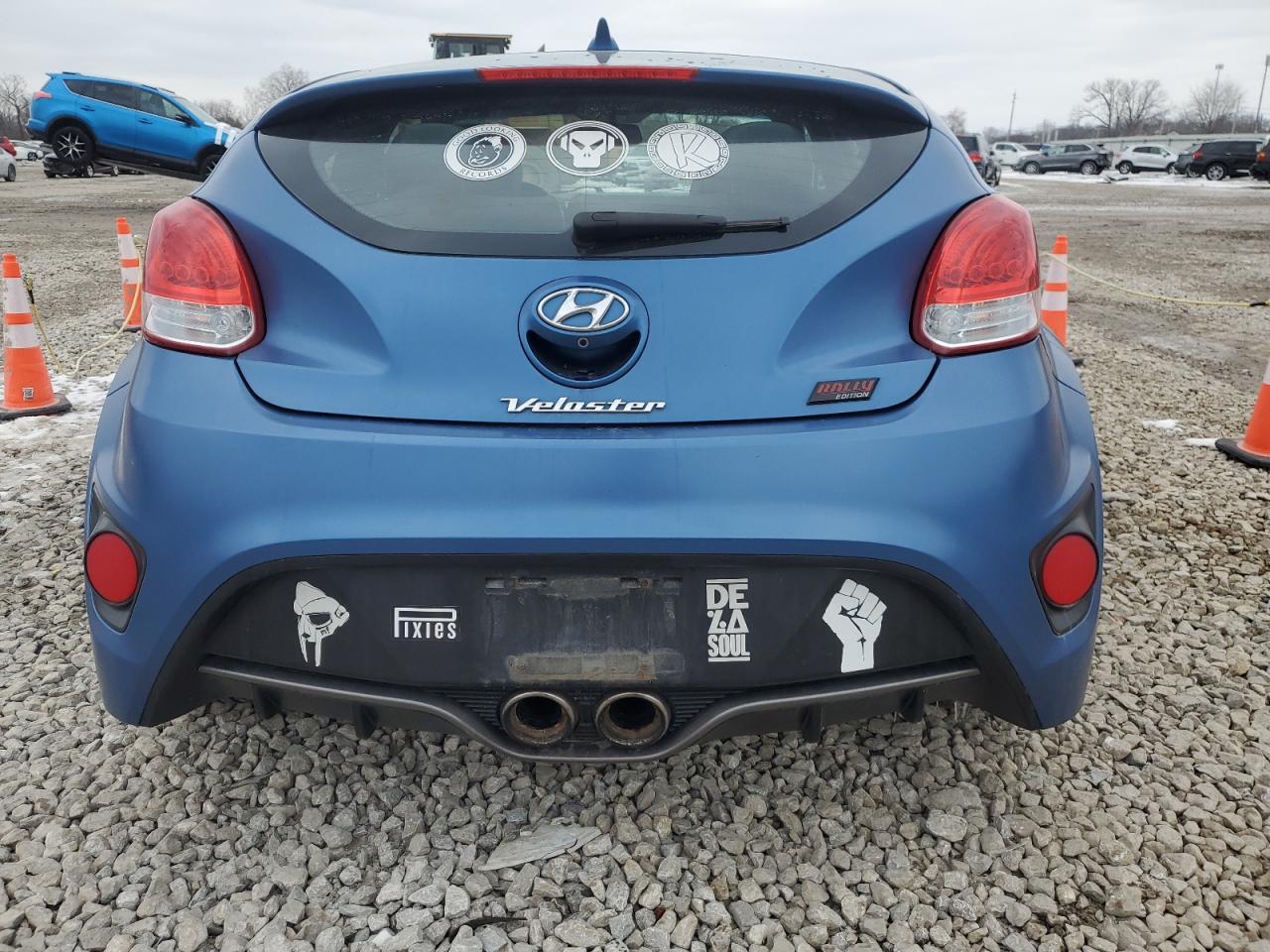 2016 Hyundai Veloster - Image 6