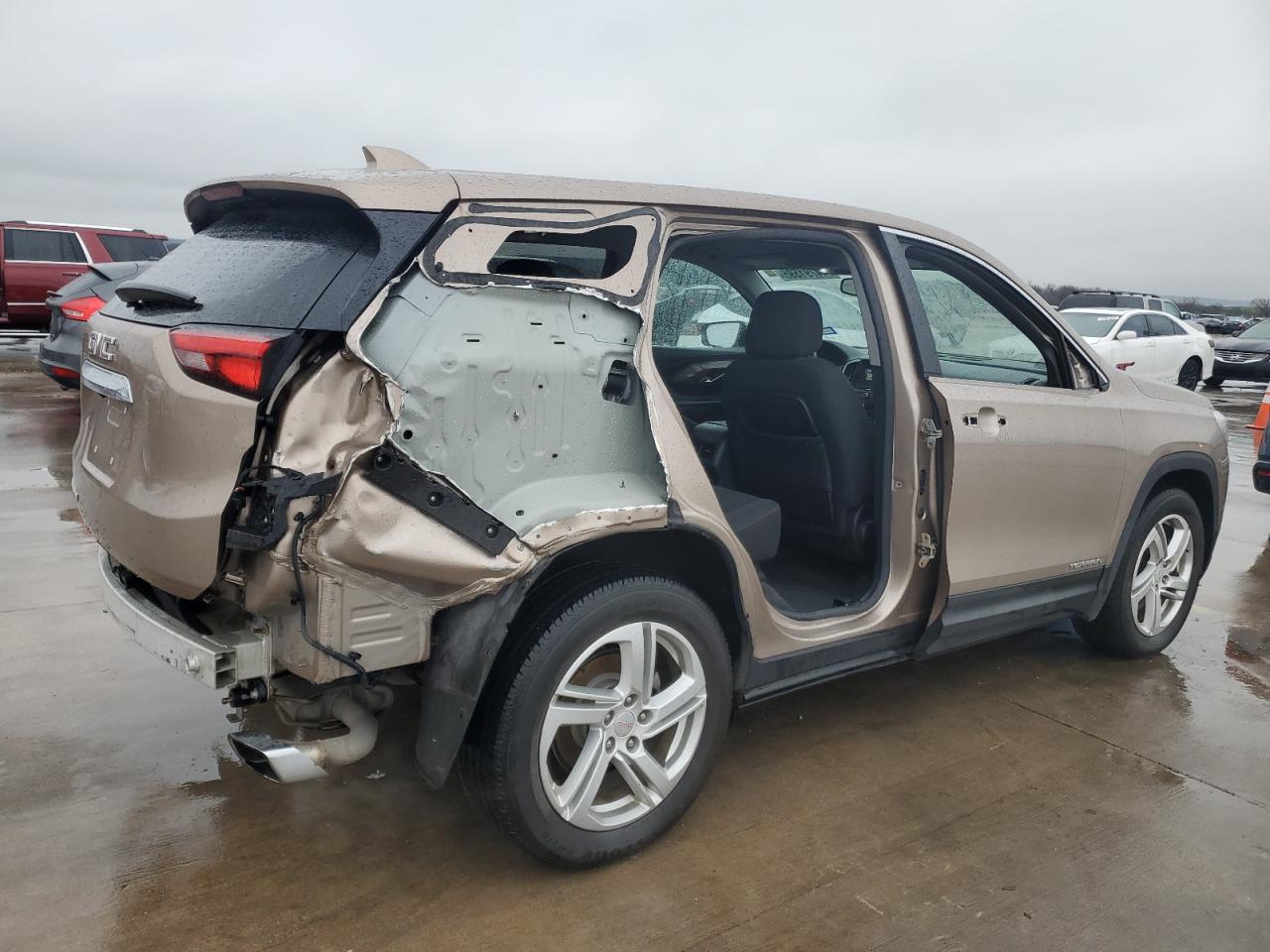 2018 GMC Terrain - Image 3