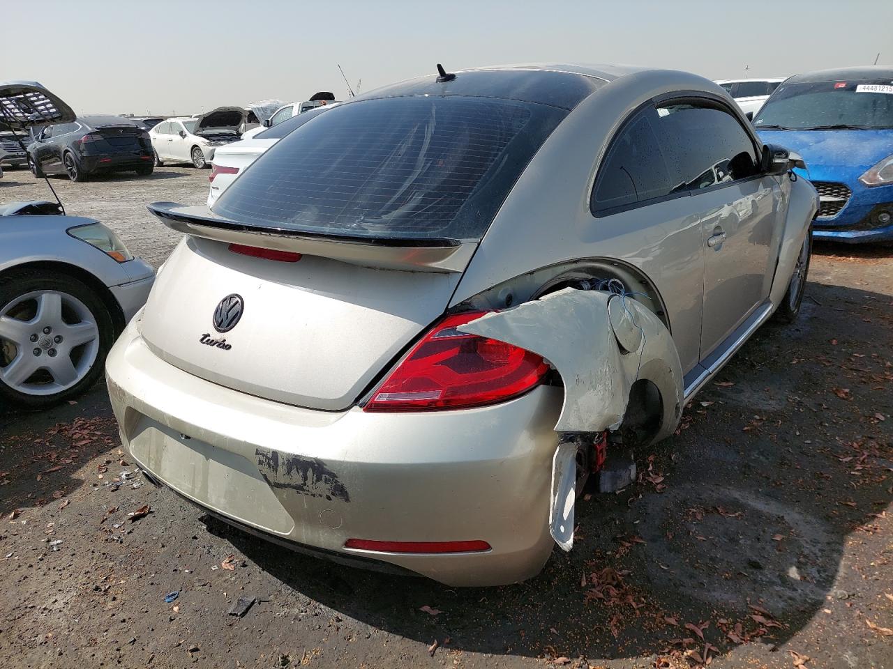 3VWJP7AT8CM665115 - 2012 Volkswagen Beetle - #44867375