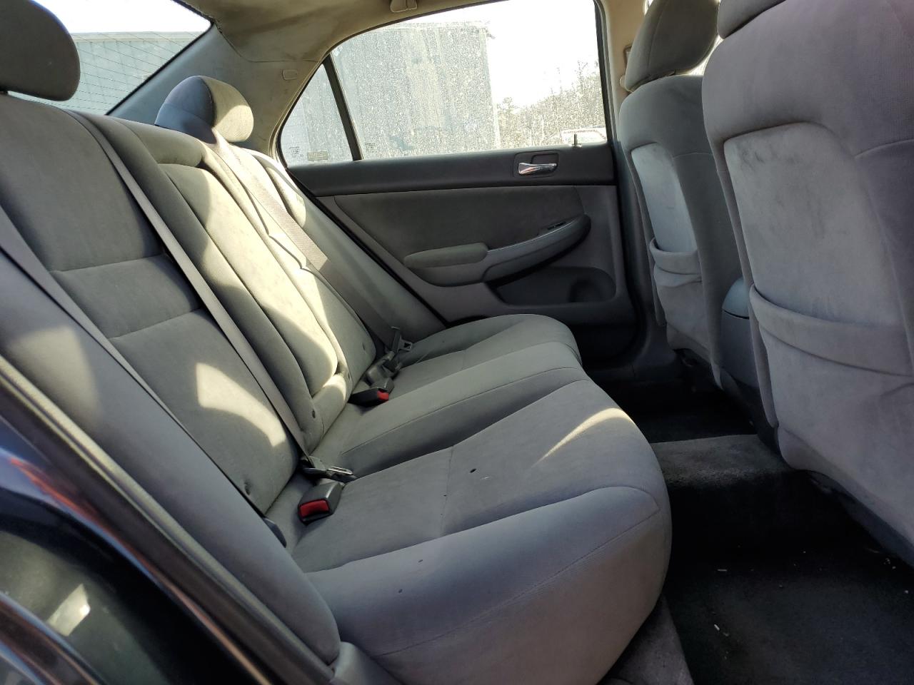 2004 Honda Accord - Image 10