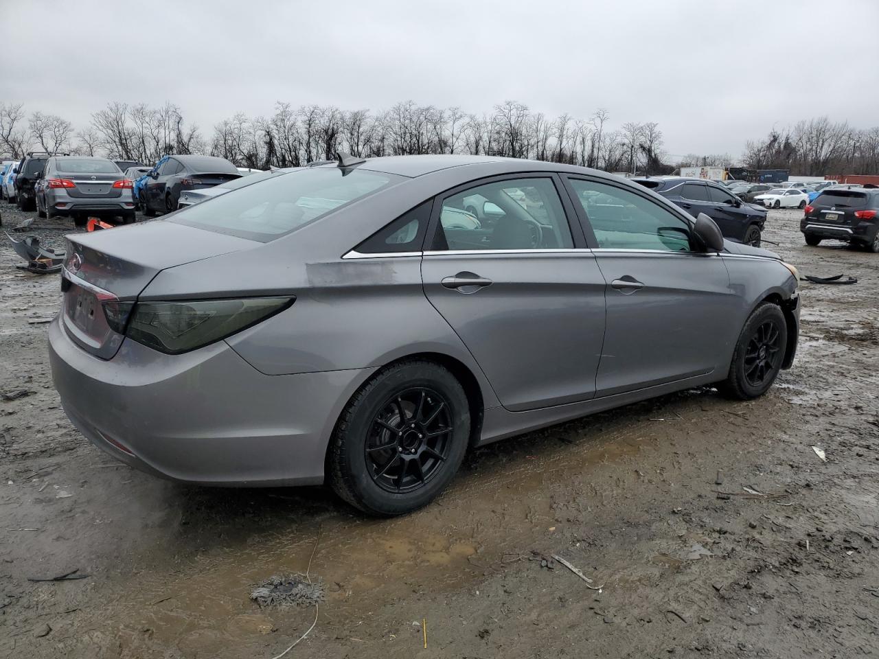 2011 Hyundai Sonata - Image 3