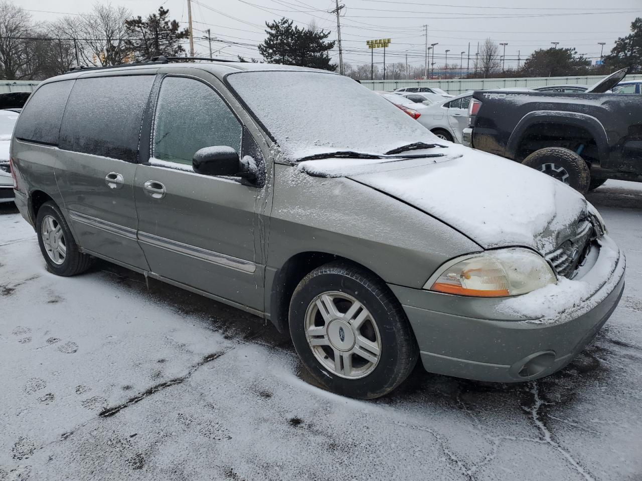 2003 Ford Windstar - Image 4