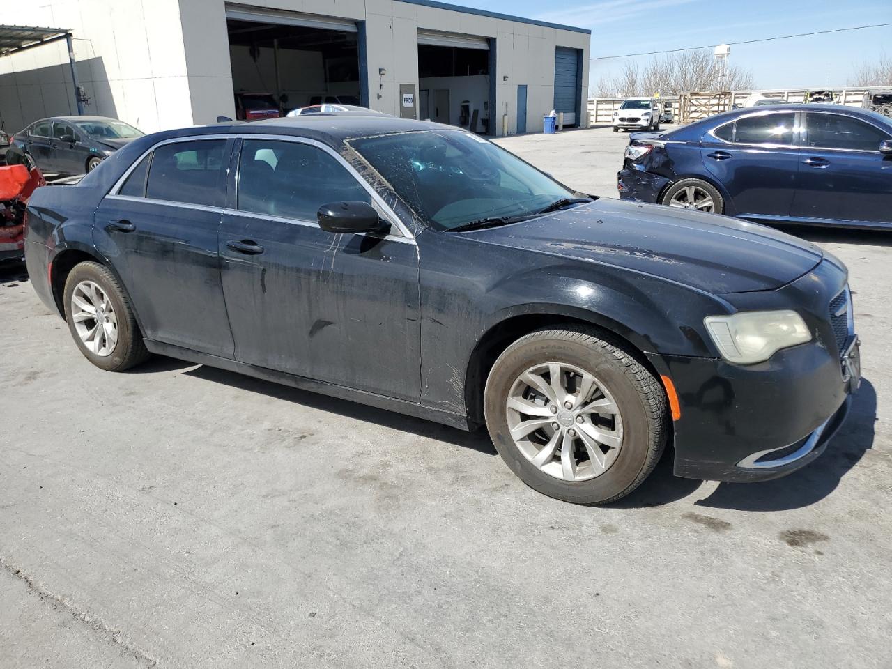2015 Chrysler 300 - Image 4