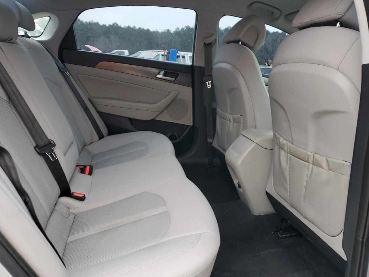 2016 Hyundai Sonata - Image 10