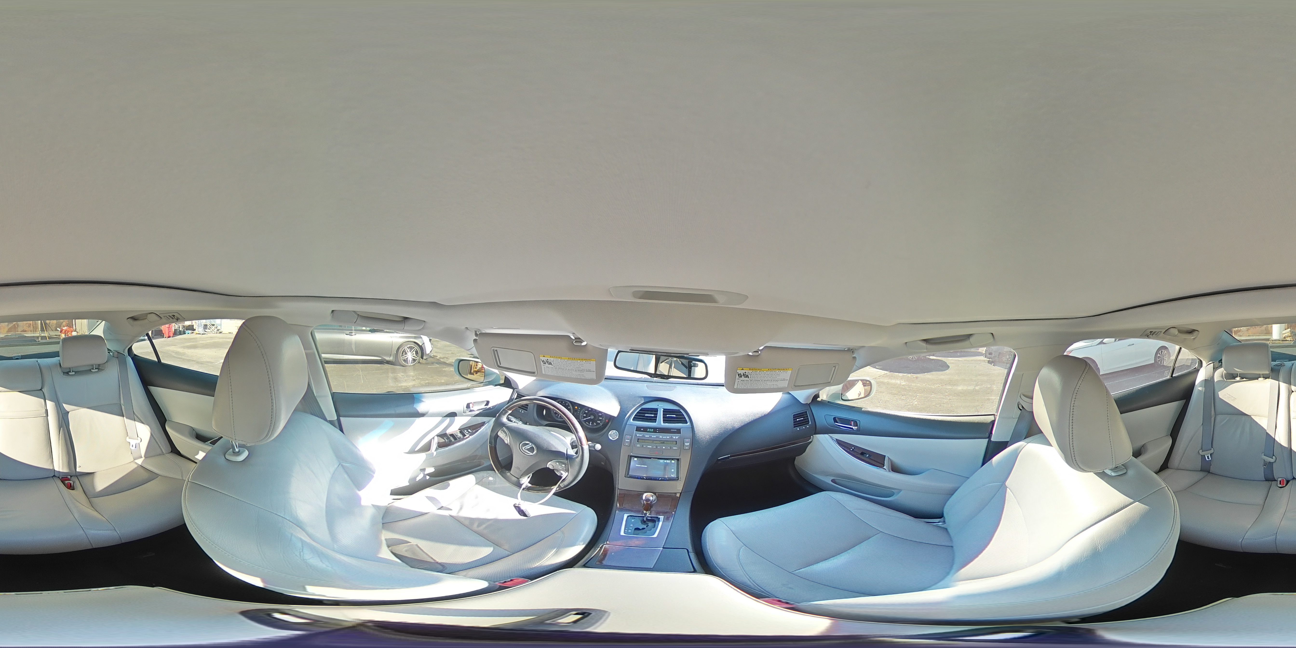 2012 Lexus ES - Image 13
