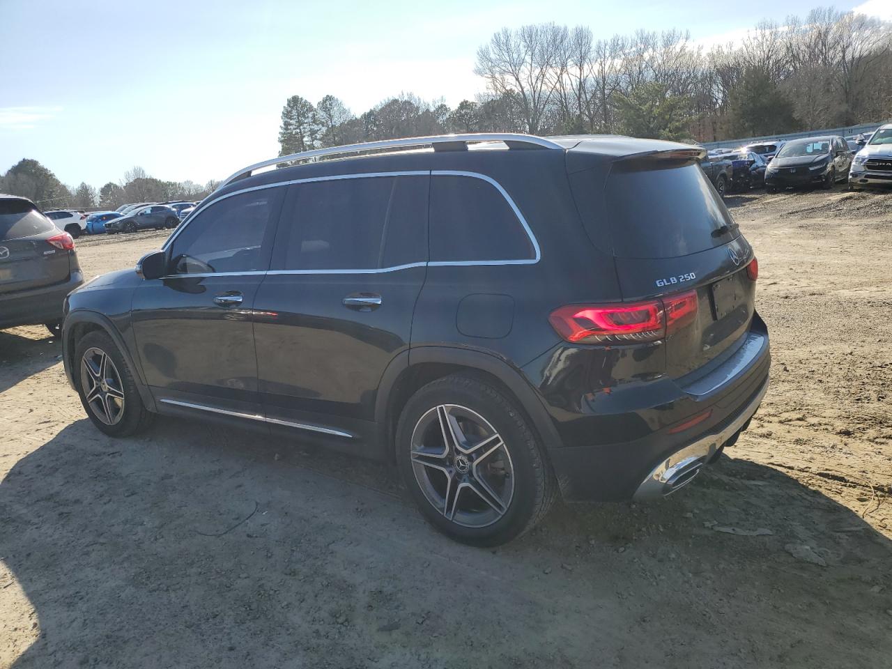2020 Mercedes-Benz GLB - Image 2