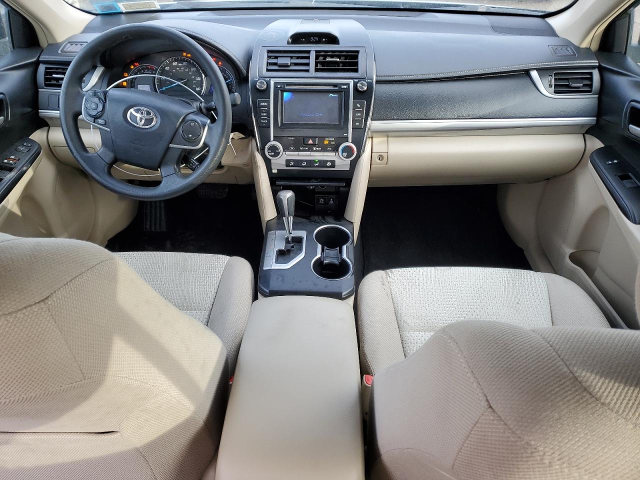 2014 Toyota Camry - Image 8