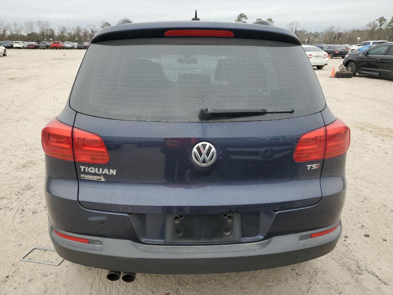2016 Volkswagen Tiguan - Image 6