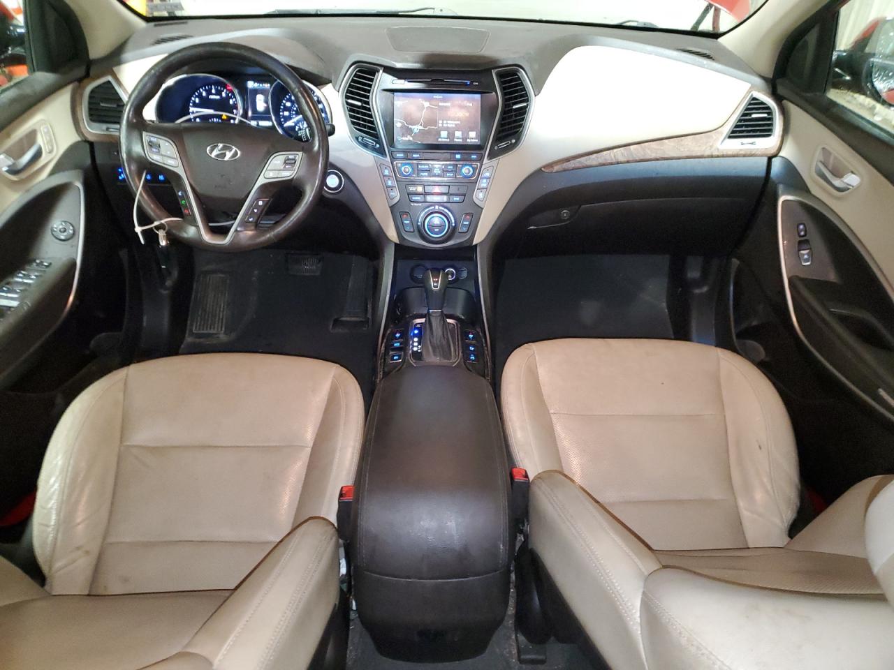 2017 Hyundai Santa Fe - Image 8