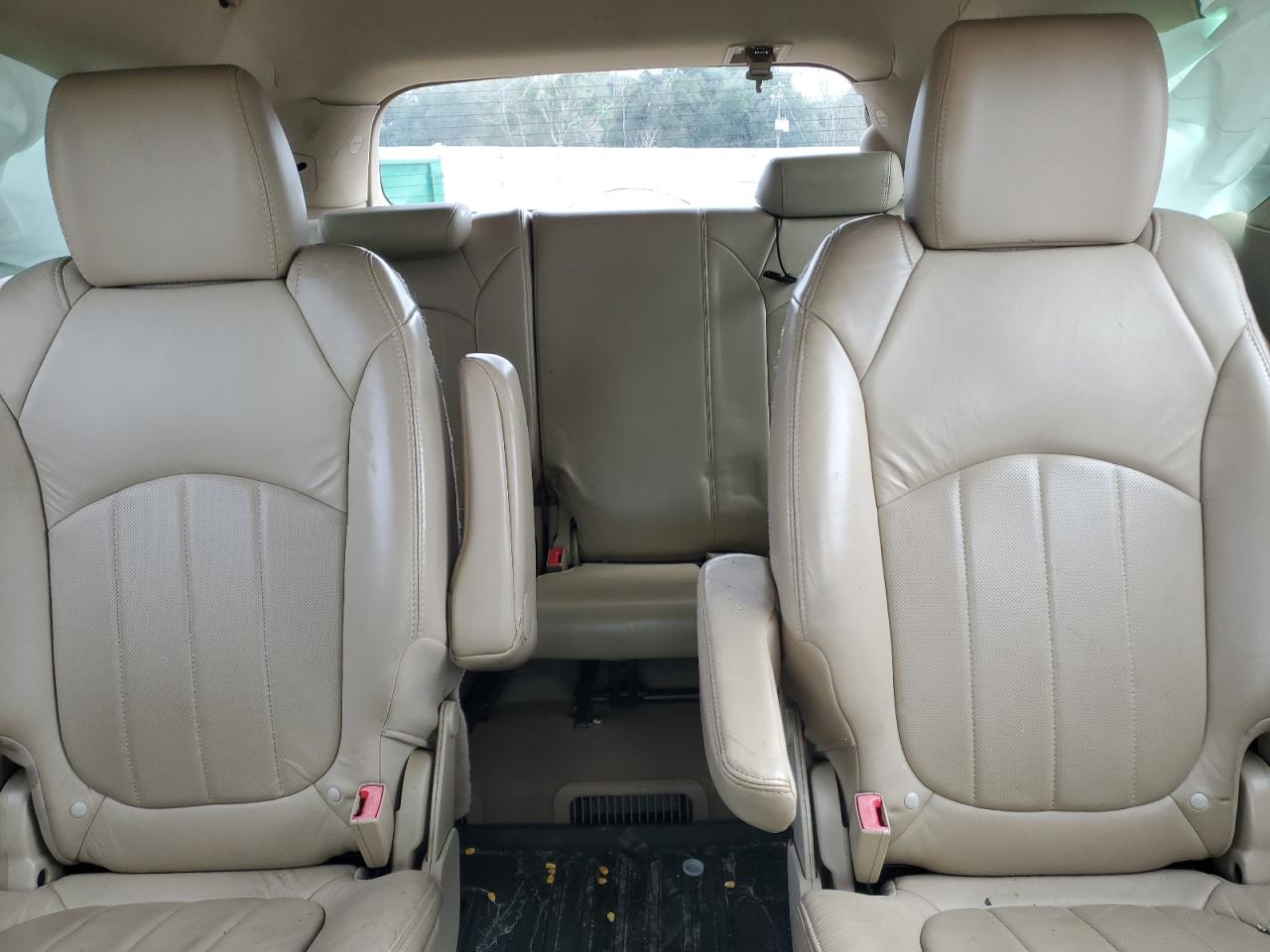 2011 Buick Enclave - Image 10