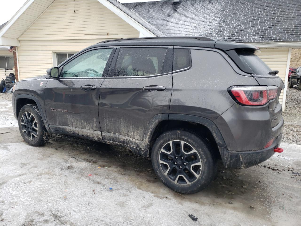 2019 Jeep Compass - Image 2