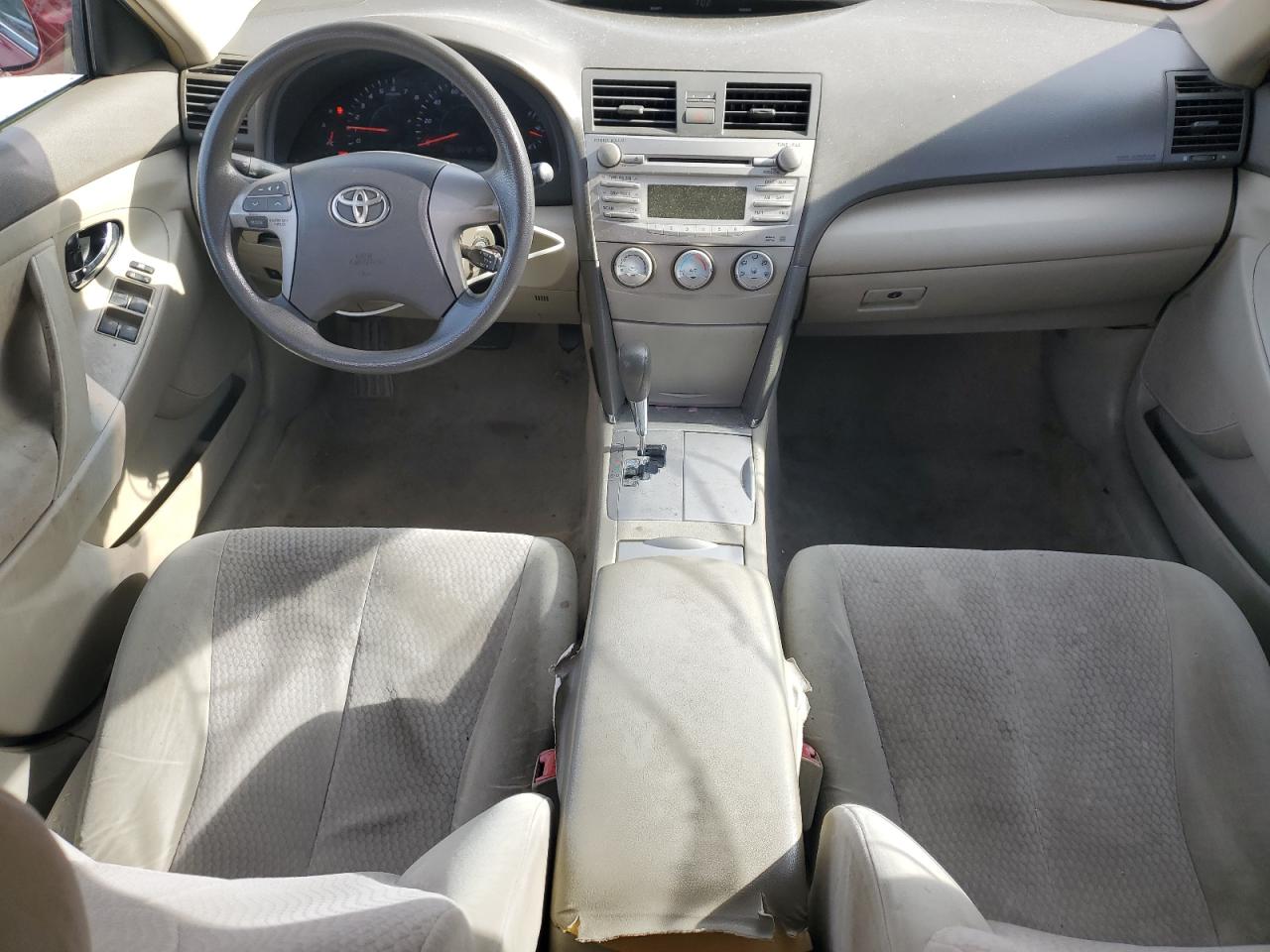 2010 Toyota Camry - Image 8