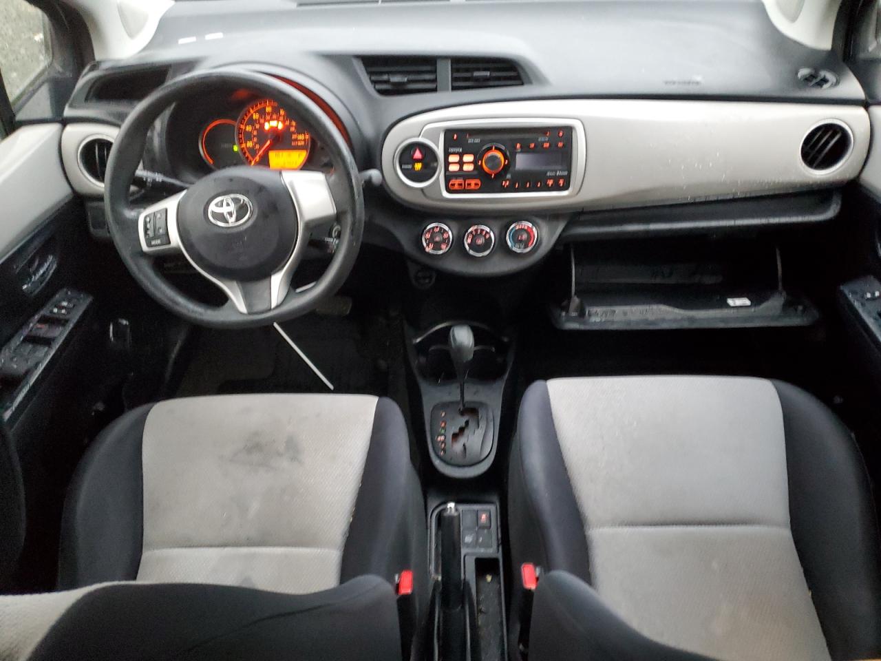 2013 Toyota Yaris - Image 8