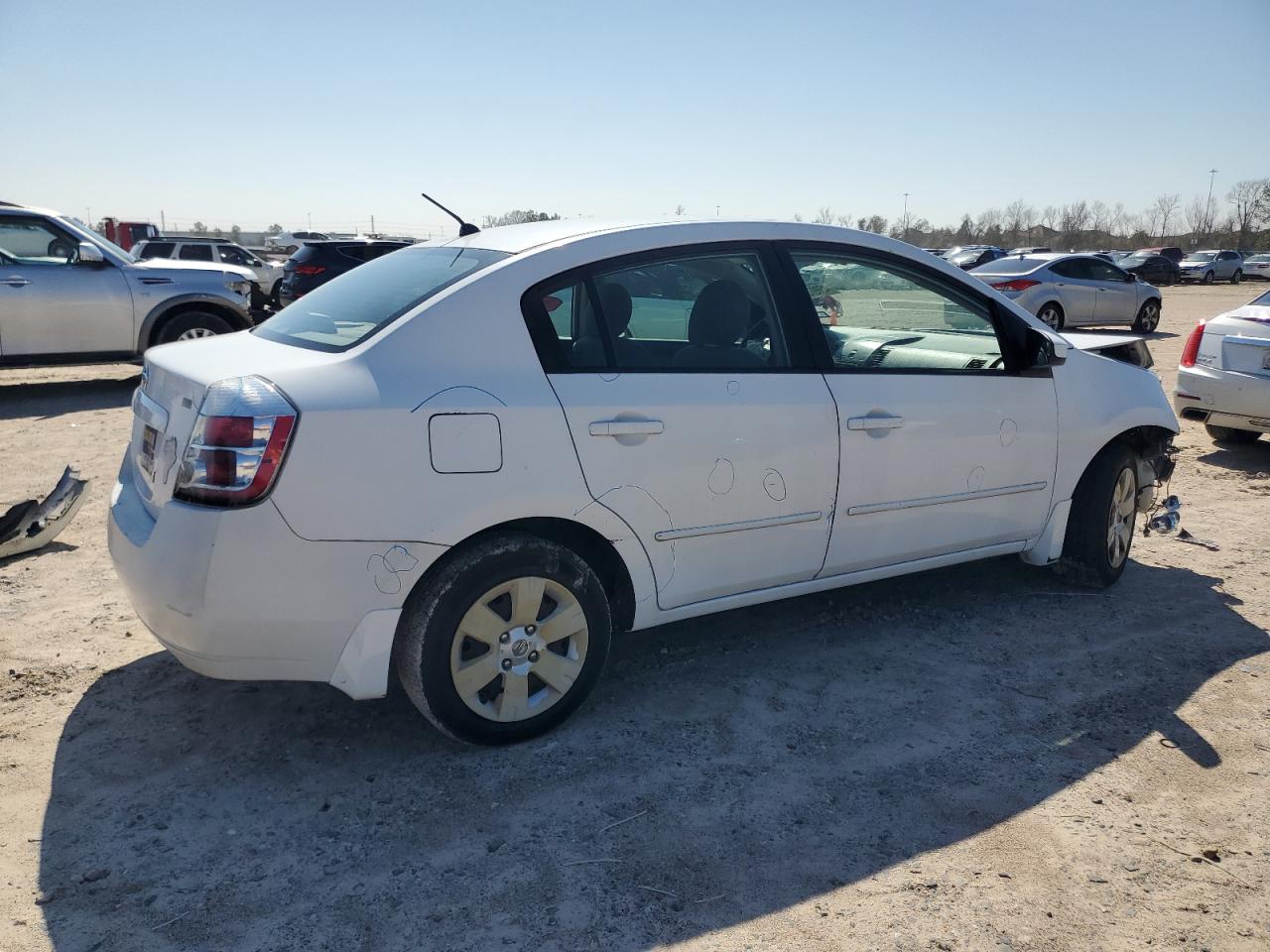 2009 Nissan Sentra - Image 3