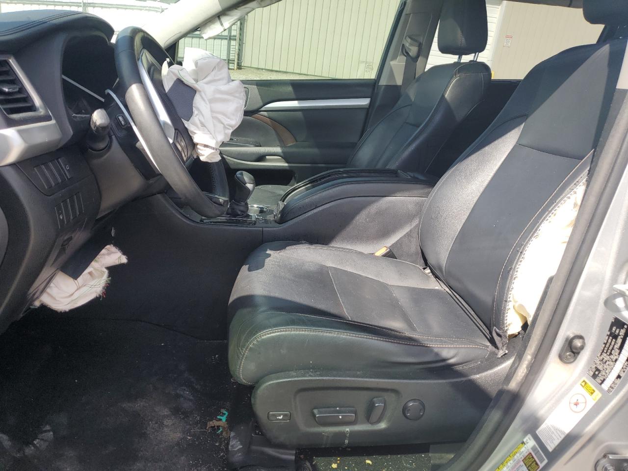2015 Toyota Highlander - Image 7