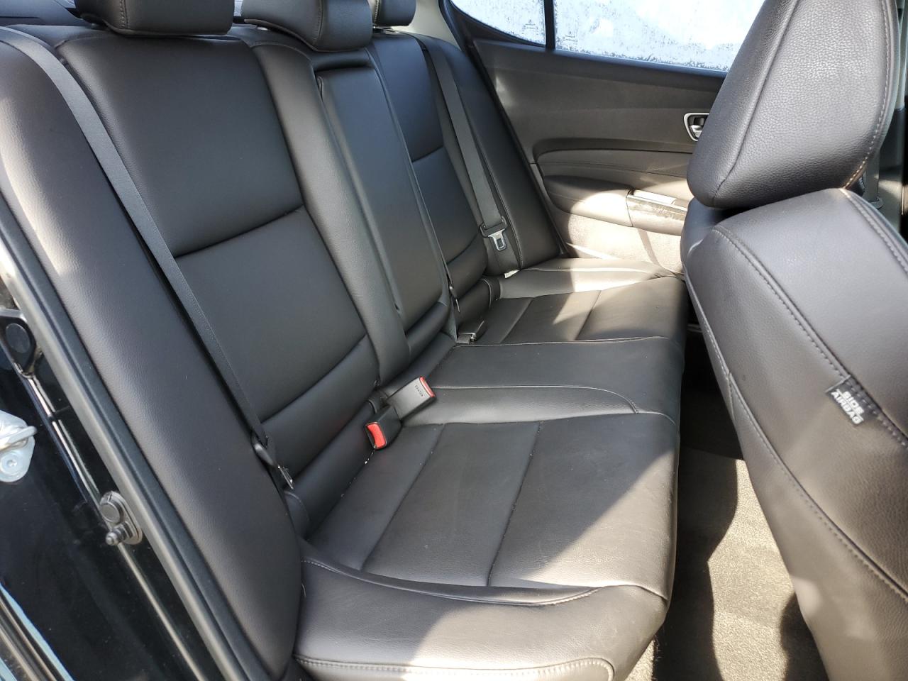 2018 Acura TLX - Image 10