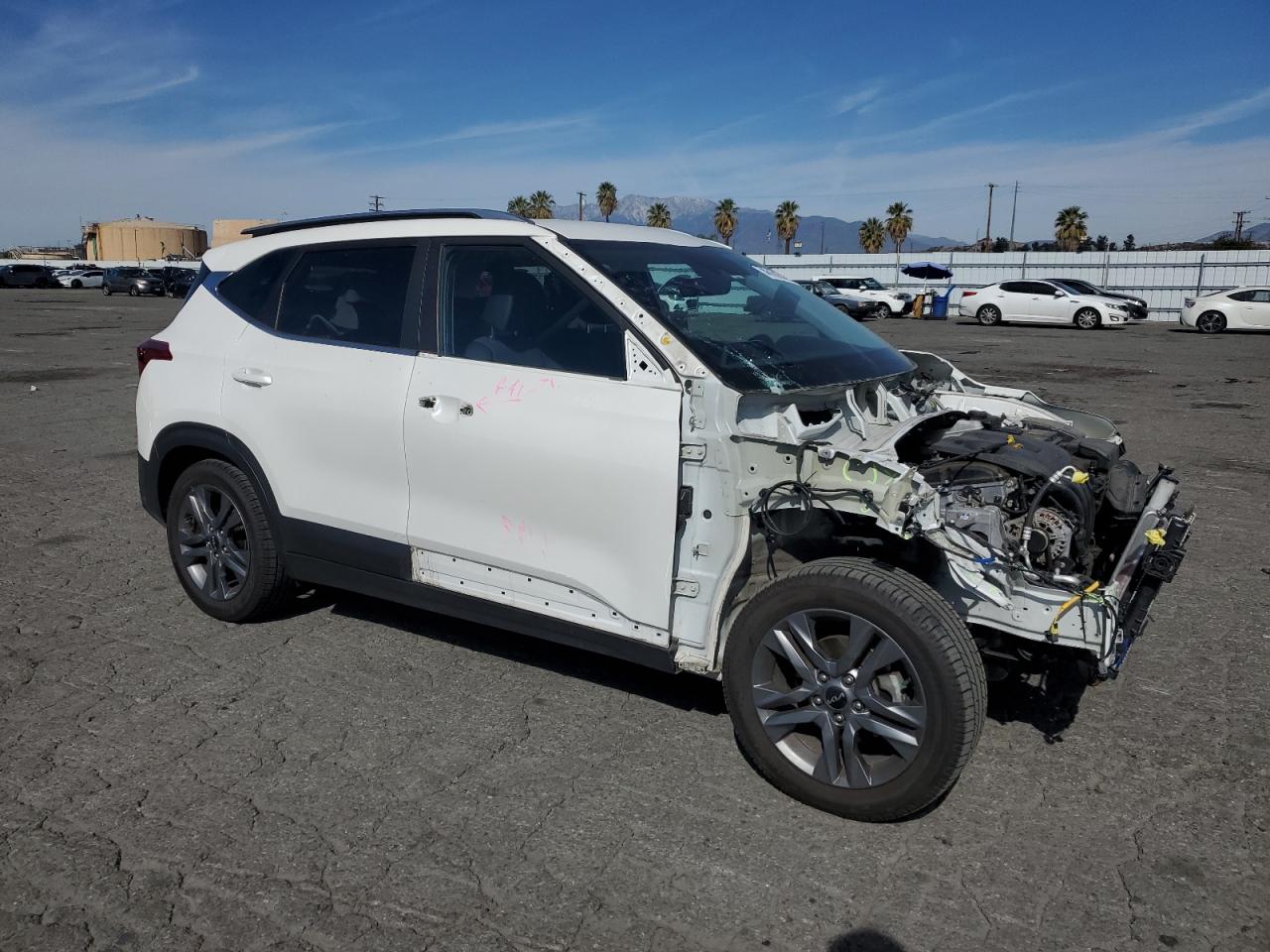 2022 Kia Seltos - Image 4