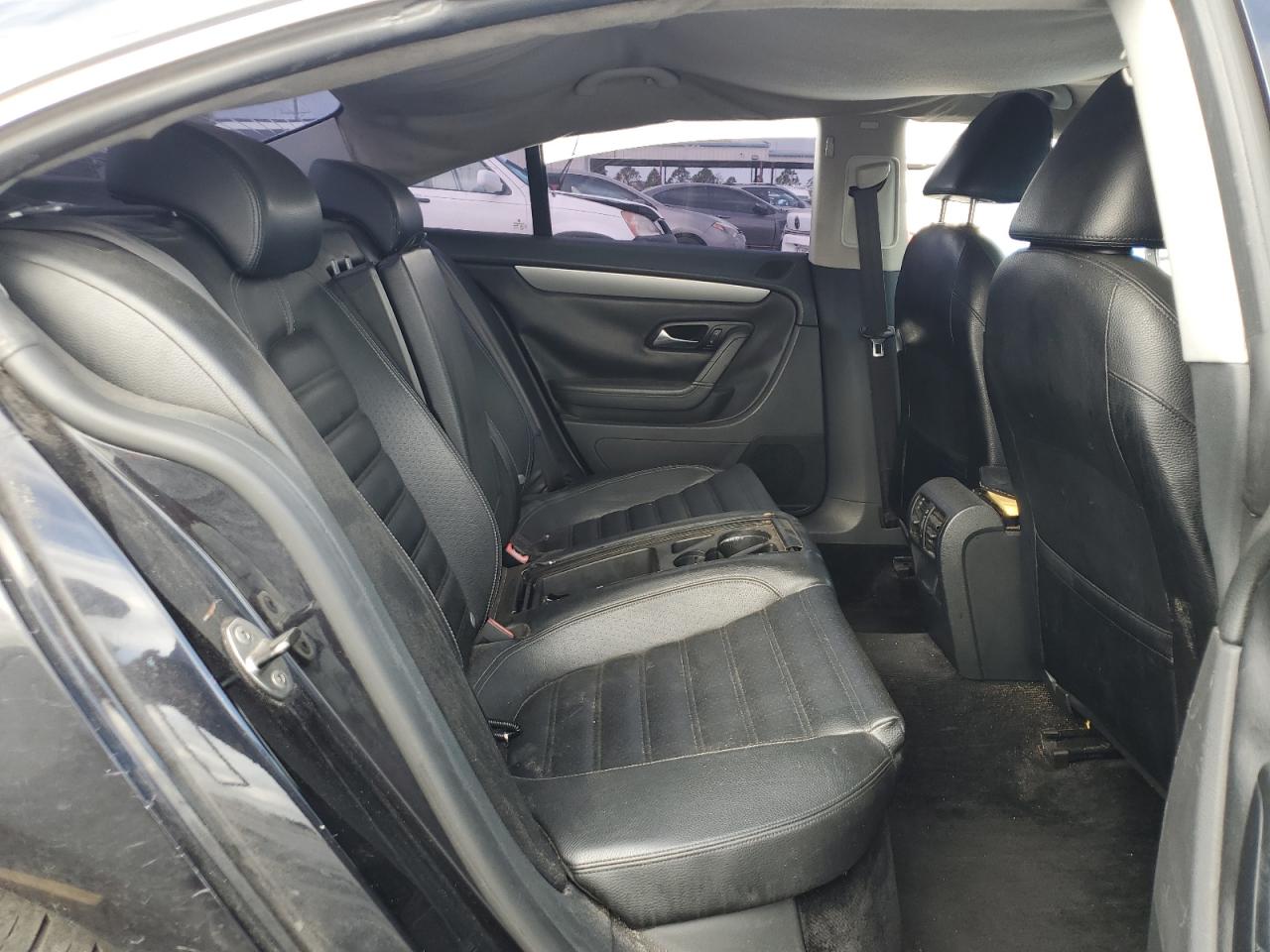 2010 Volkswagen Passat CC - Image 10