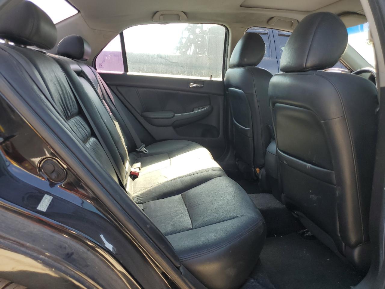 2007 Honda Accord - Image 10