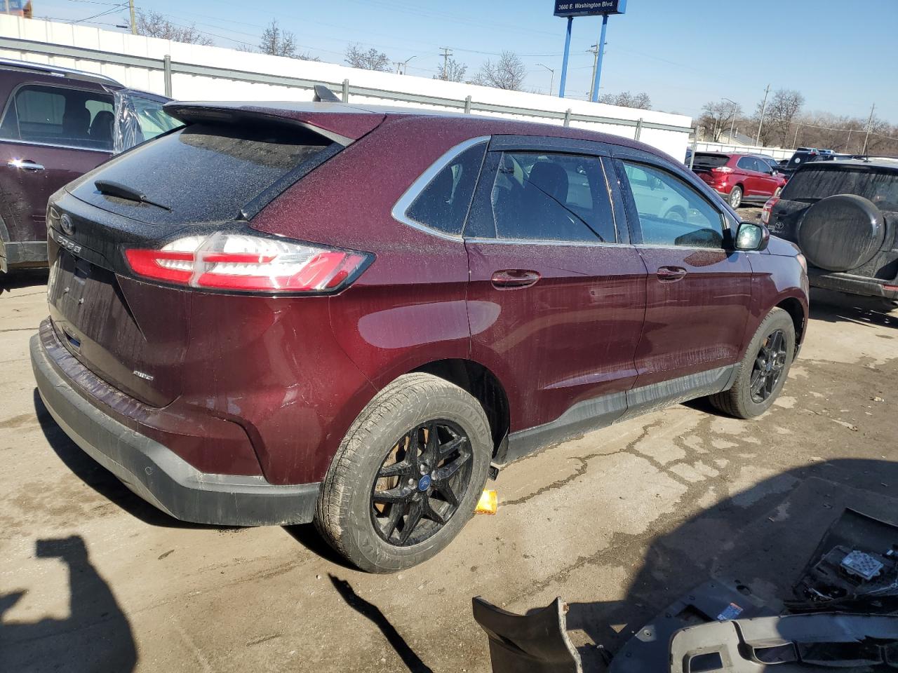 2021 Ford Edge - Image 3