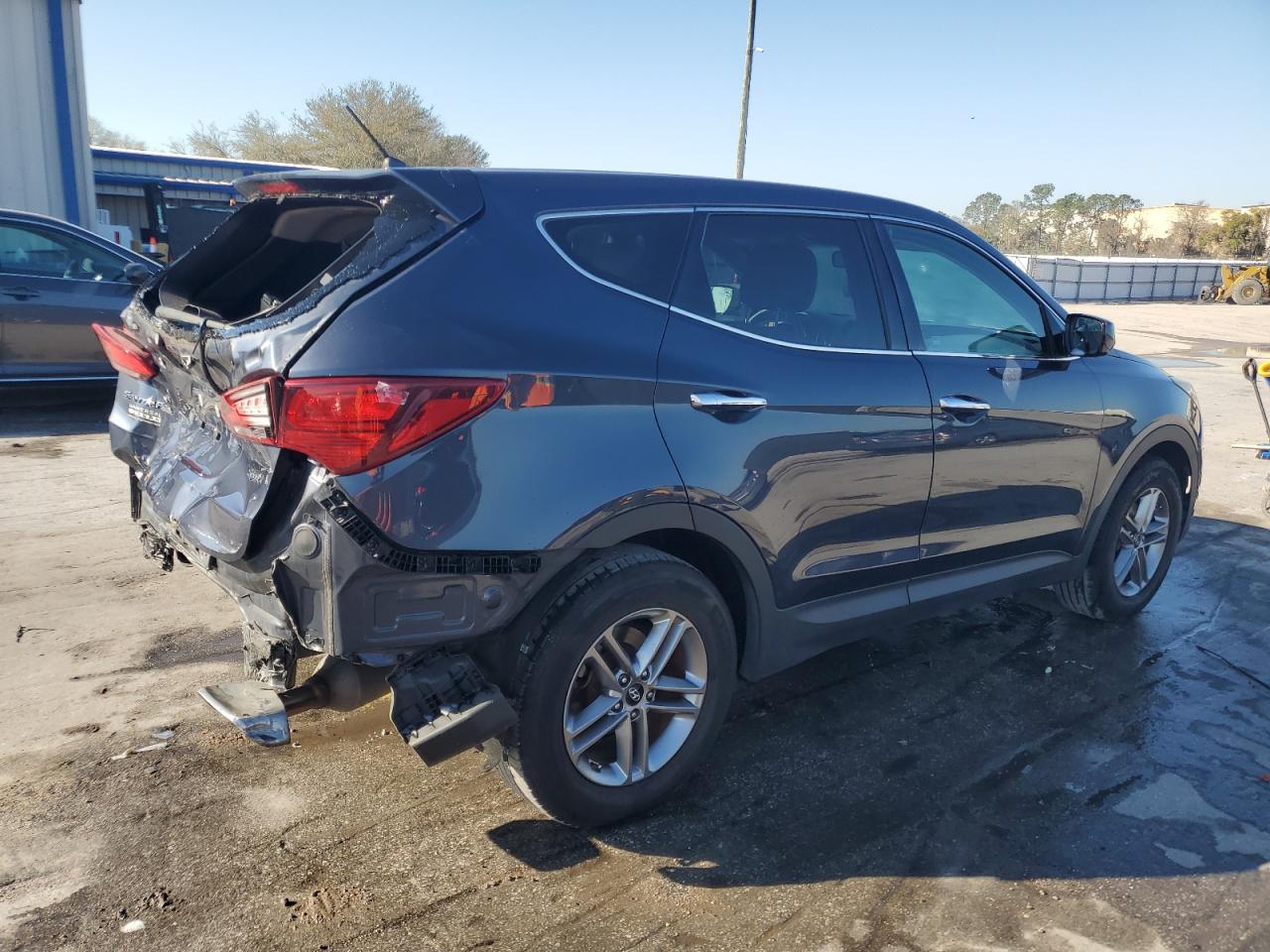 2018 Hyundai Santa Fe - Image 3