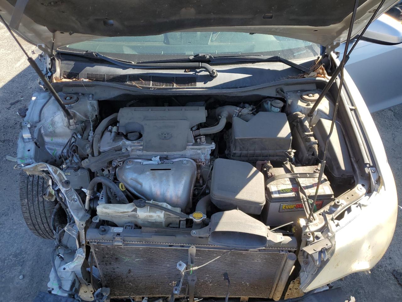 2014 Toyota Camry - Image 11