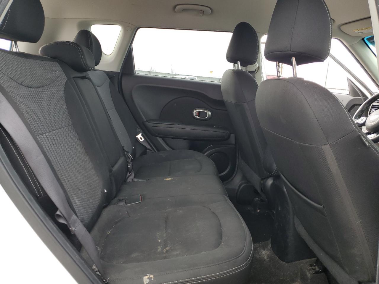 2017 Kia Soul - Image 12