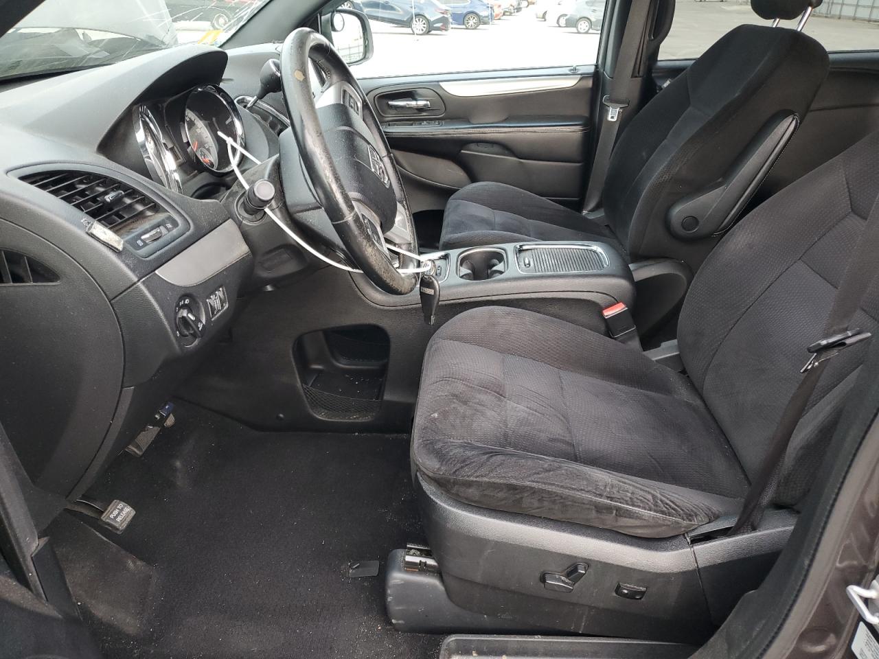 2015 Dodge Caravan - Image 7