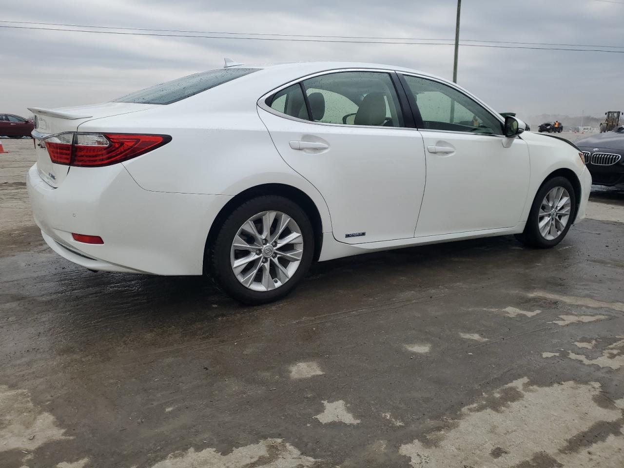 2013 Lexus ES - Image 3