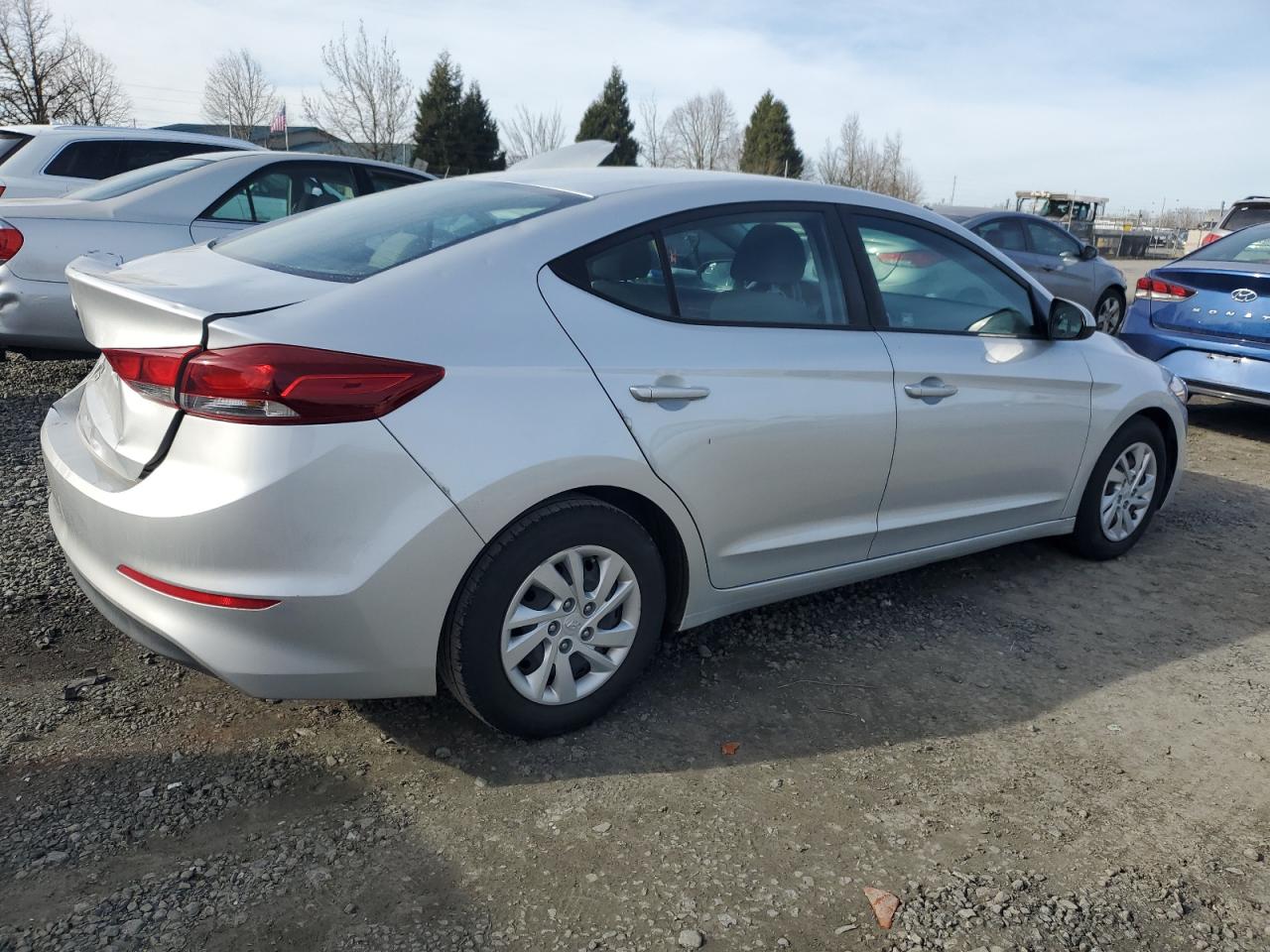 2018 Hyundai Elantra - Image 3