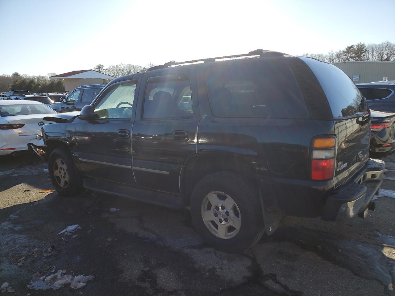 2004 Chevrolet Tahoe - Image 2