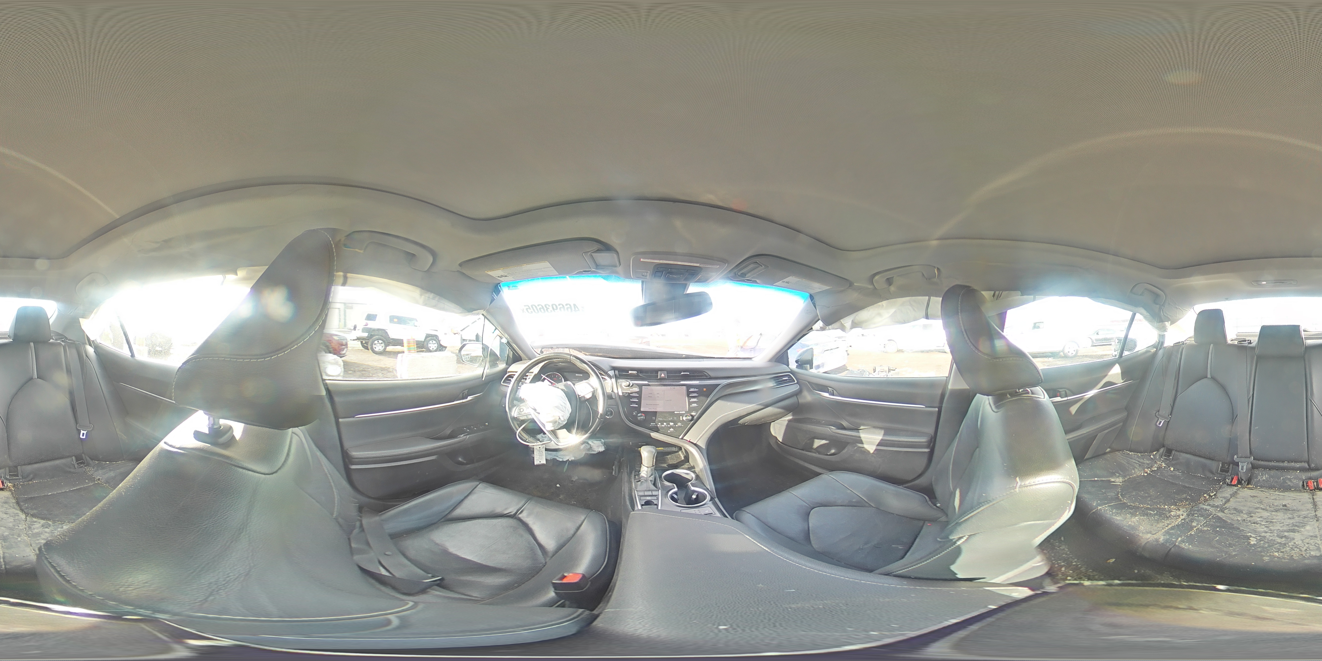 2019 Toyota Camry - Image 12