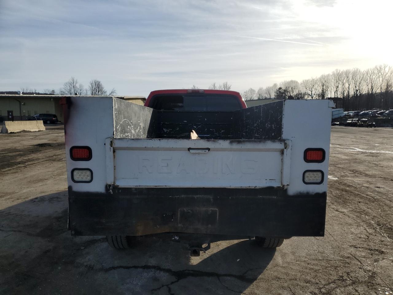 2002 Ford F350 - Image 6