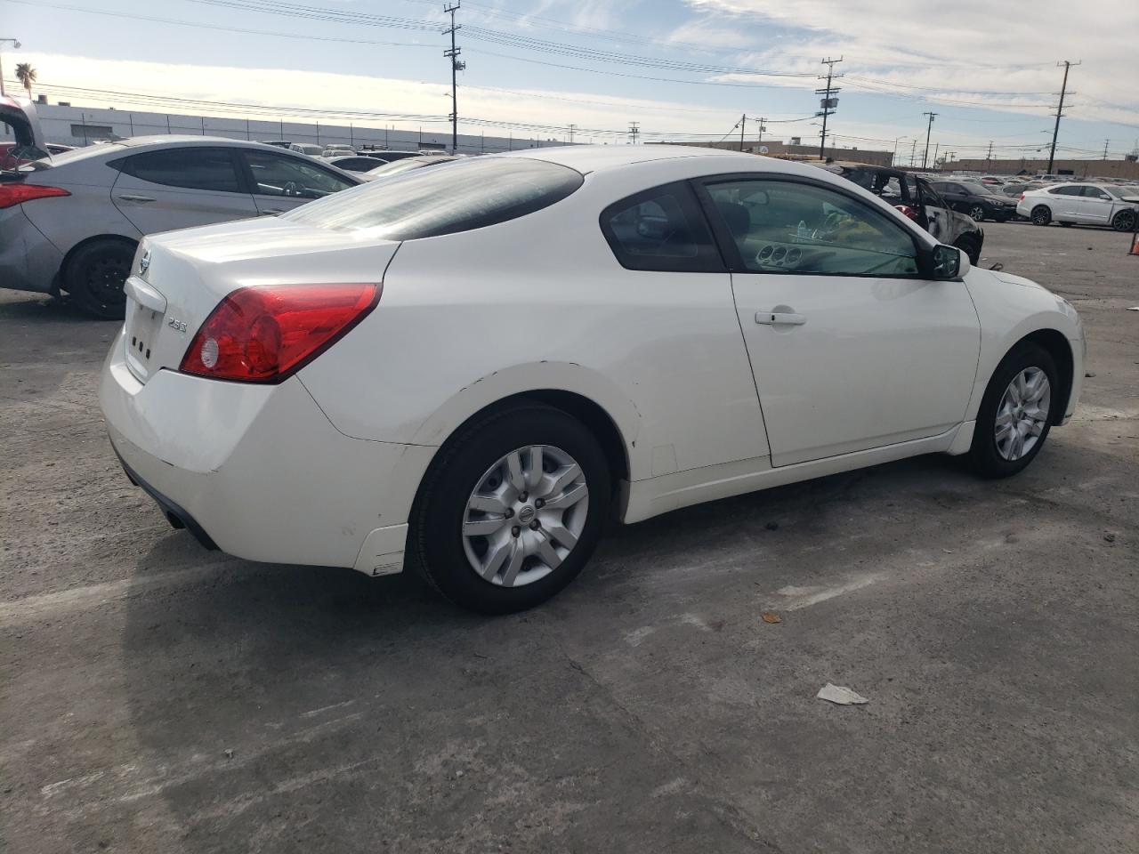 2009 Nissan Altima - Image 3