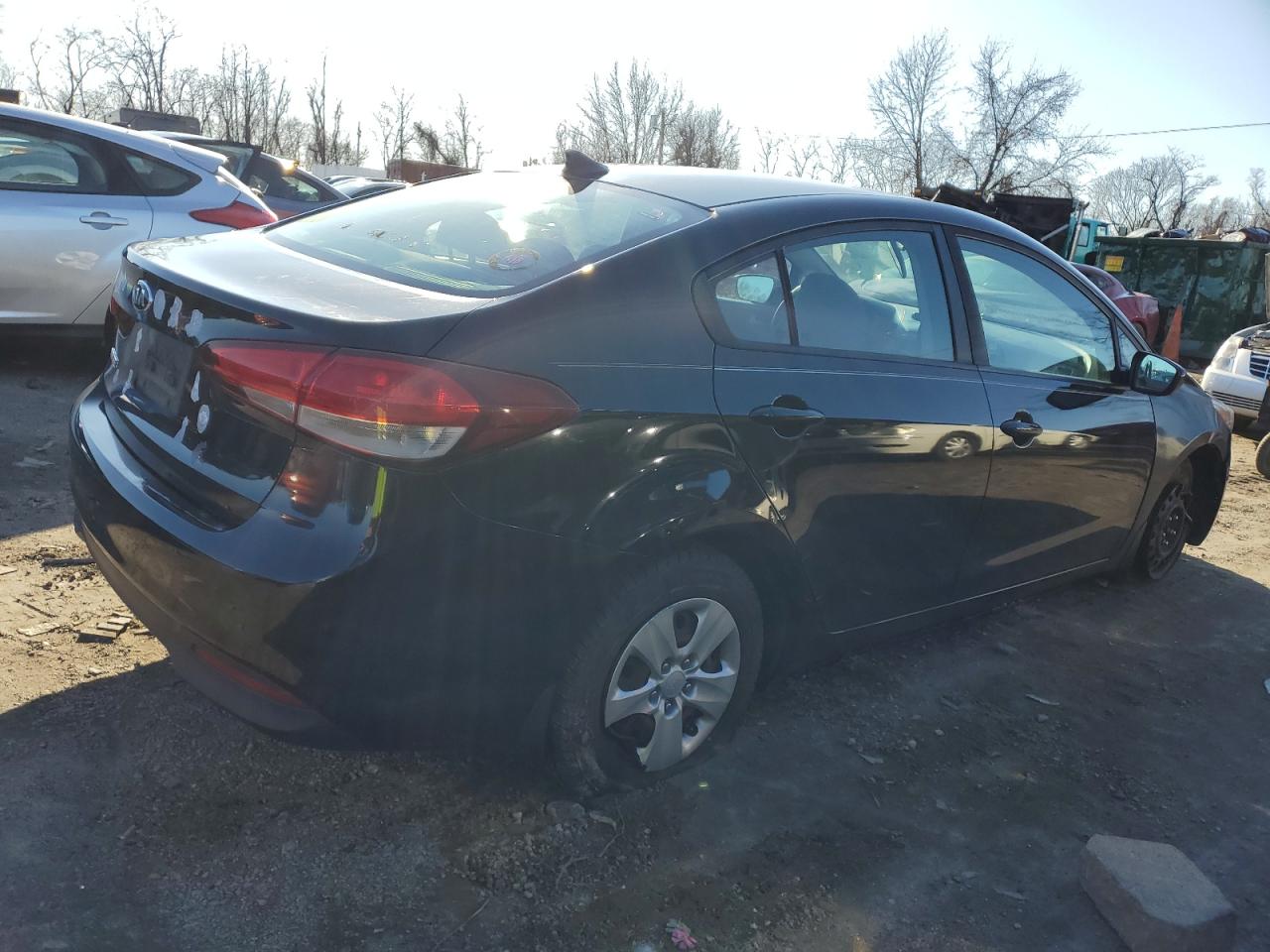 2017 Kia Forte - Image 3