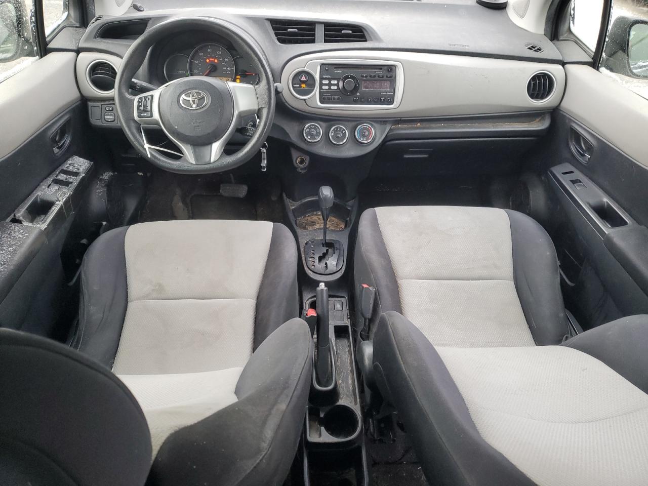2013 Toyota Yaris - Image 8