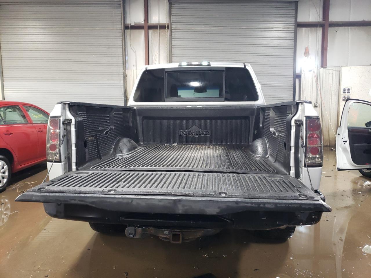 2009 Nissan Titan - Image 6