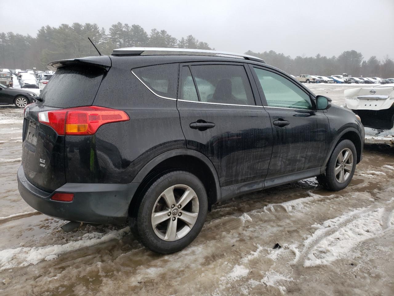 2015 Toyota RAV 4 - Image 3