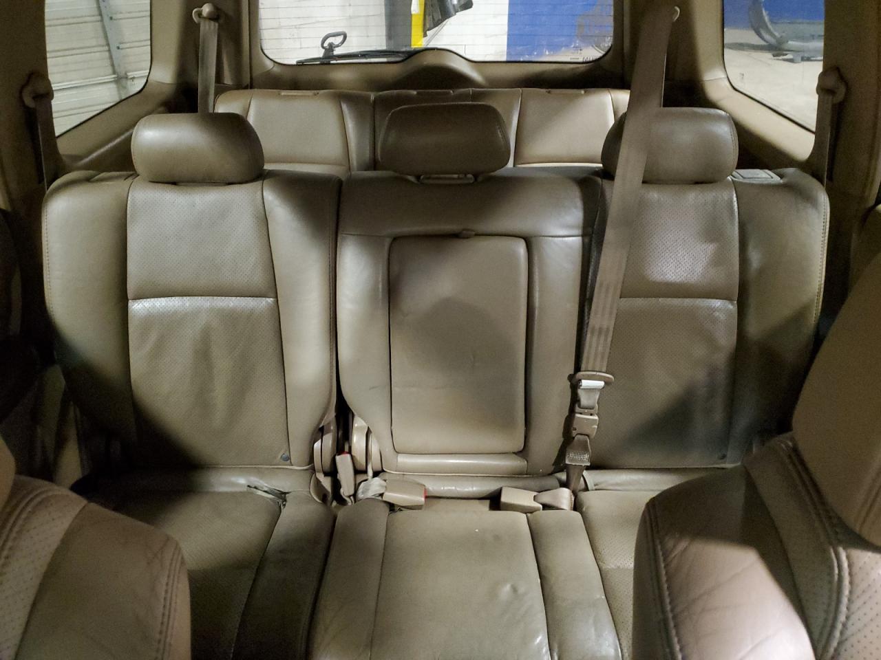 2004 Honda Pilot - Image 10