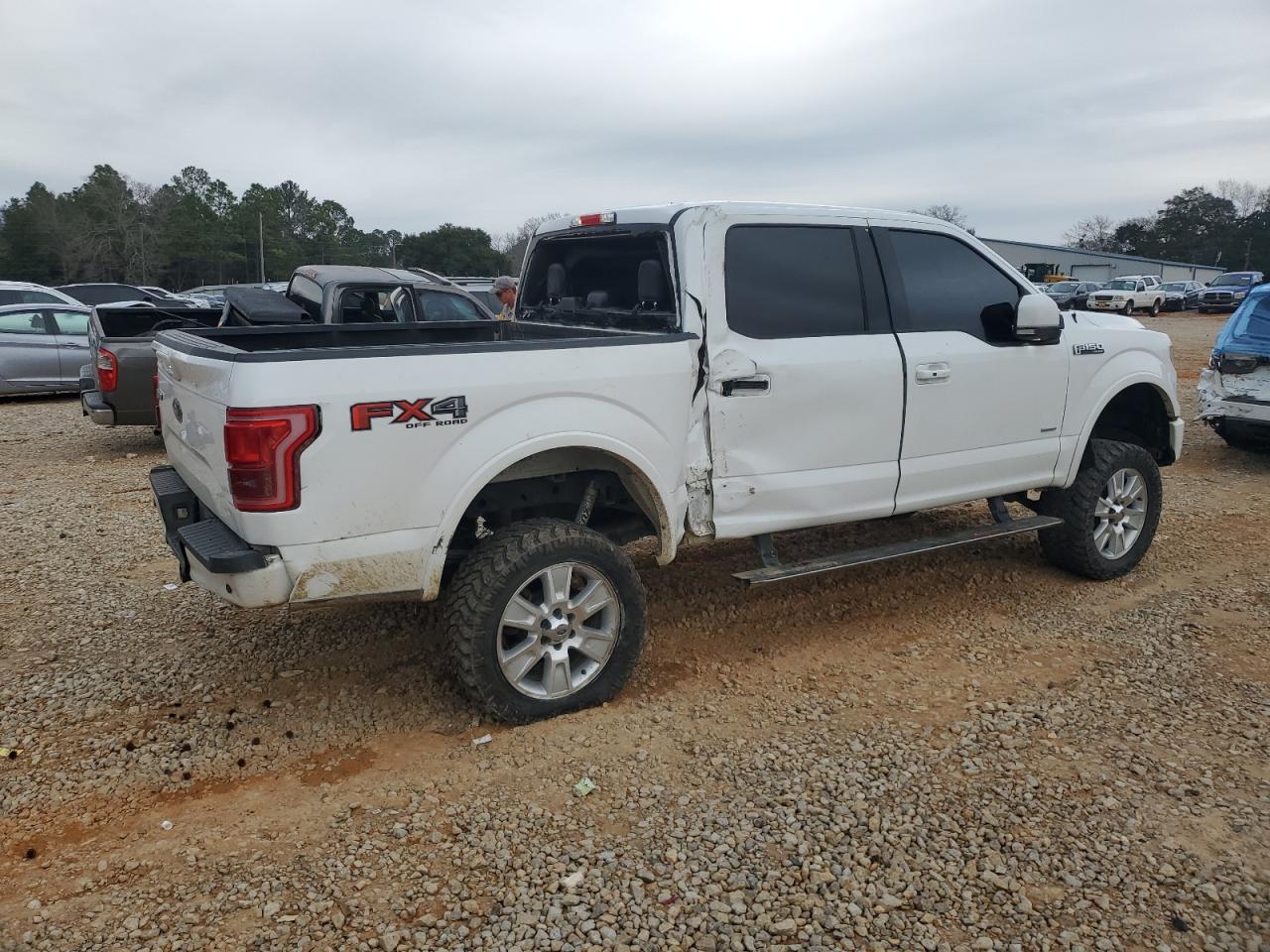 2015 Ford F-150 - Image 3