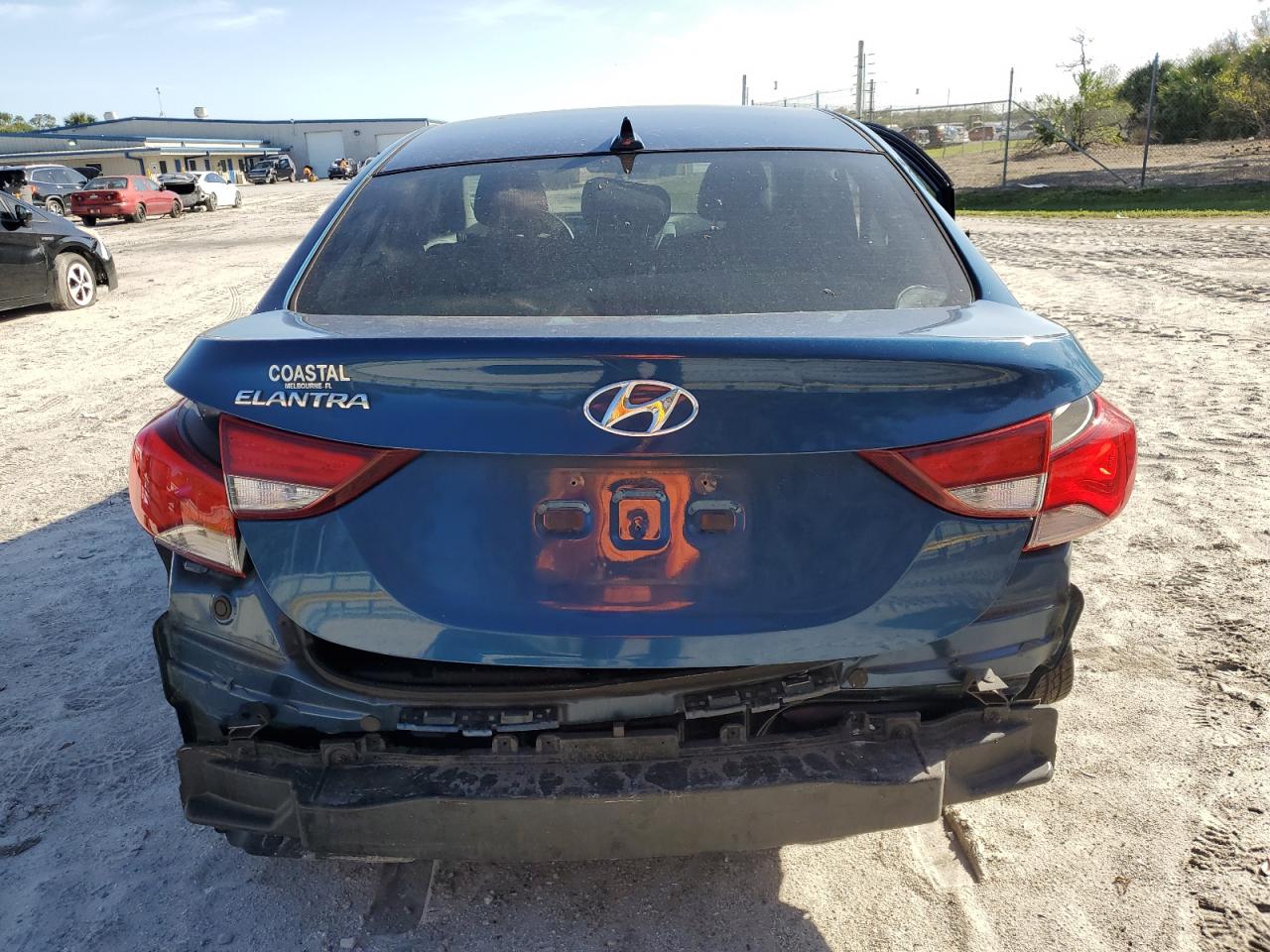 2015 Hyundai Elantra - Image 6