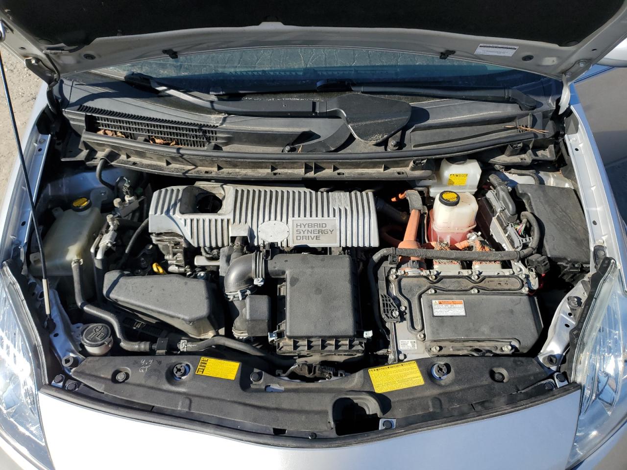 2013 Toyota Prius - Image 11