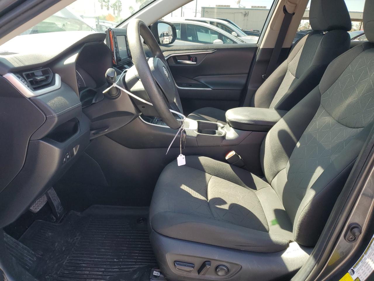 2020 Toyota RAV 4 - Image 7