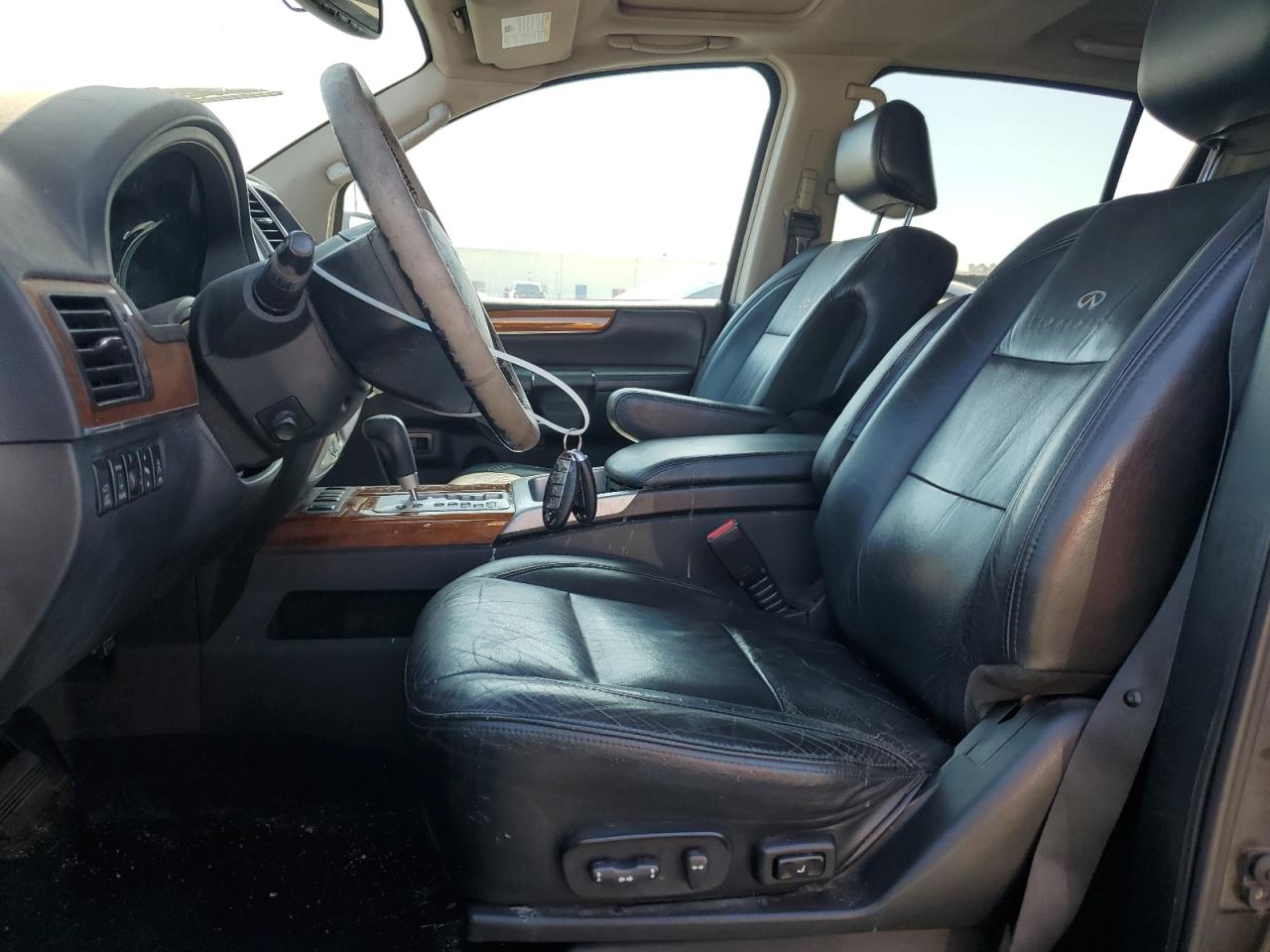 2009 Infiniti QX56 - Image 7